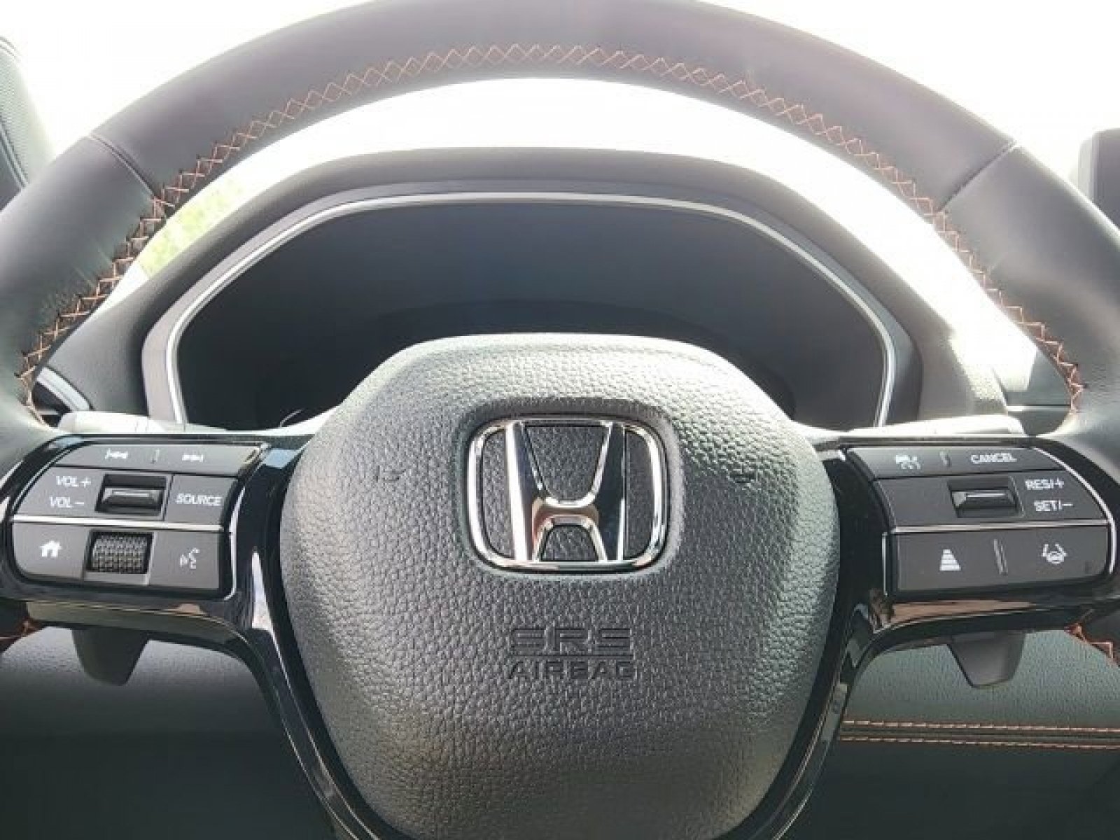 Used 2025 Honda Pilot Sport image 26