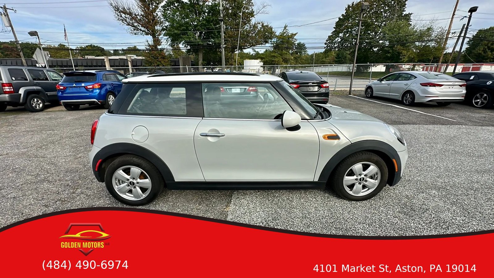 Used 2016 MINI Cooper 2-Door Hardtop FWD image 4