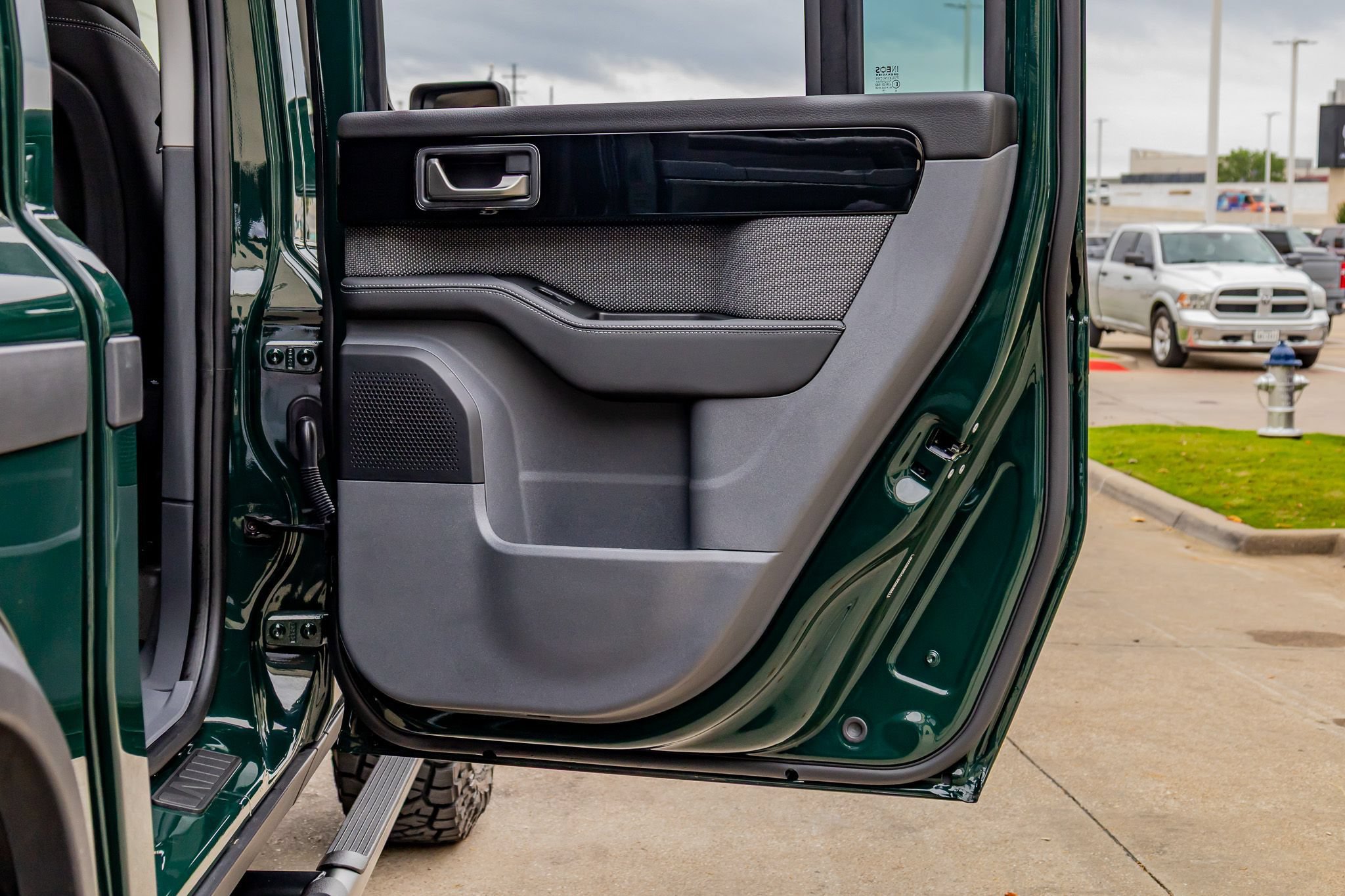 Used 2025 INEOS Grenadier Quartermaster AWD/4WD image 36