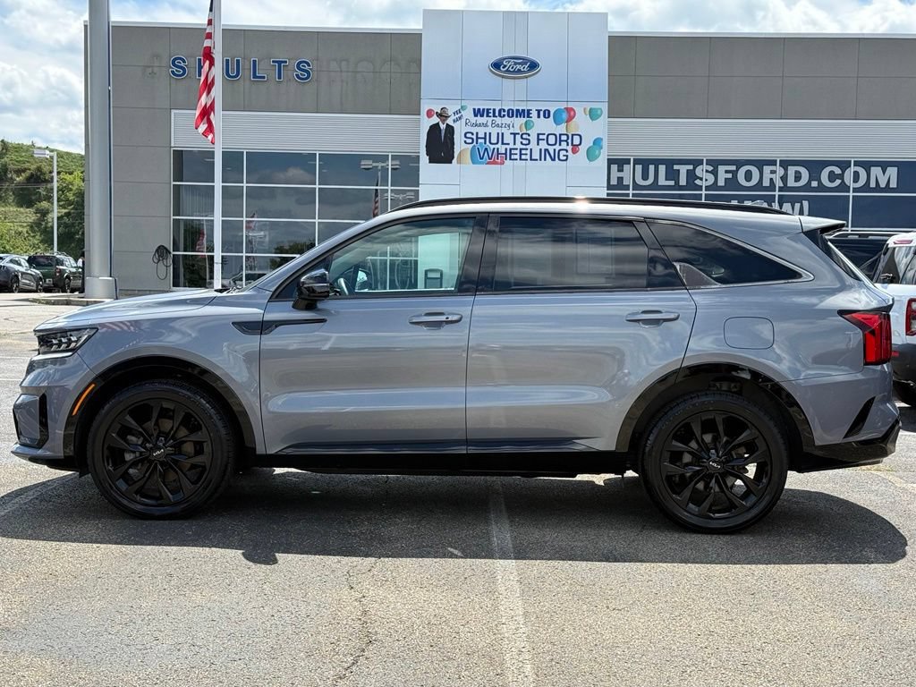 Used 2023 Kia Sorento SX FWD image 2