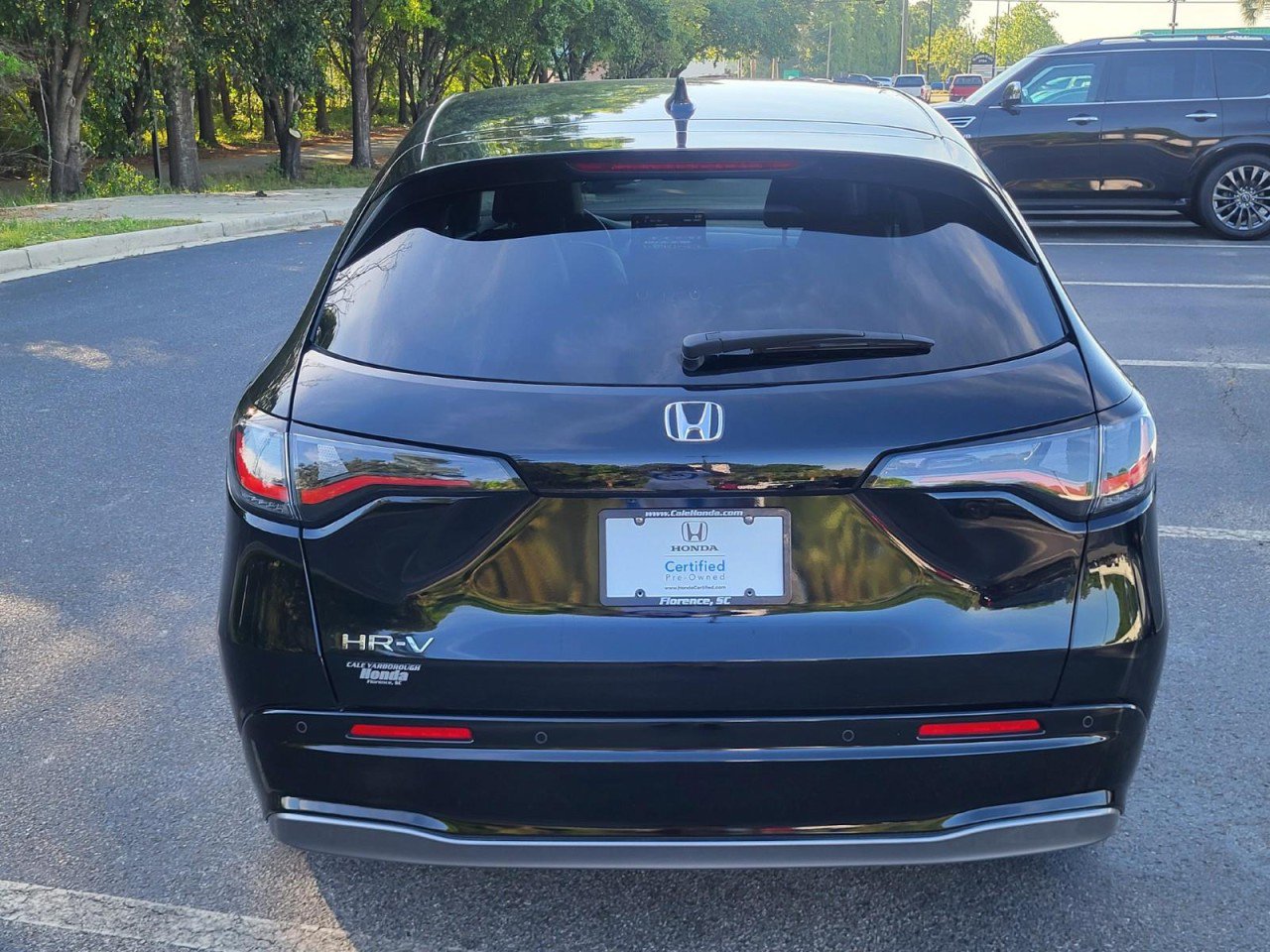 Certified 2024 Honda HR-V EX-L image 3
