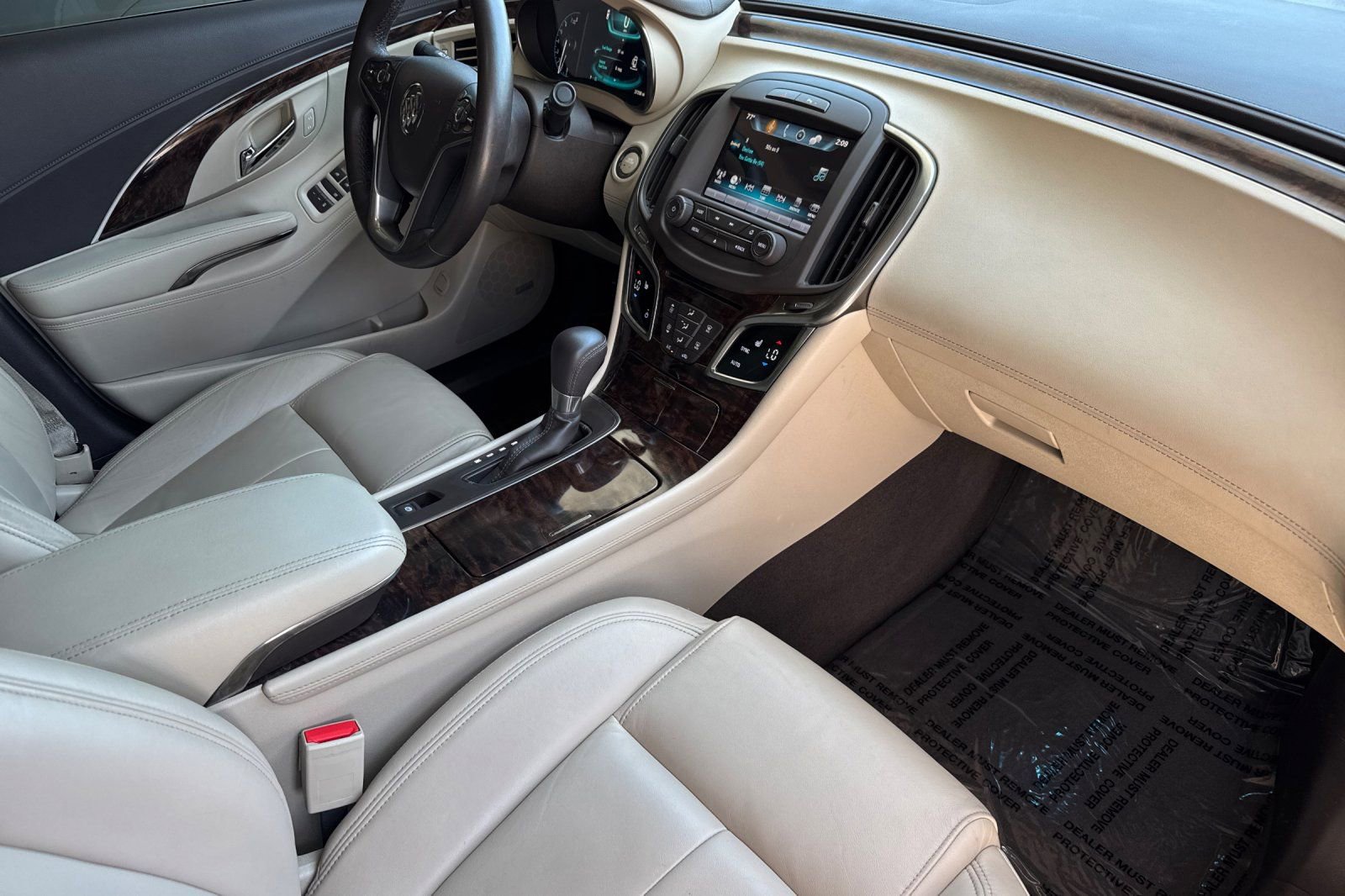 Used 2016 Buick LaCrosse Leather FWD image 18
