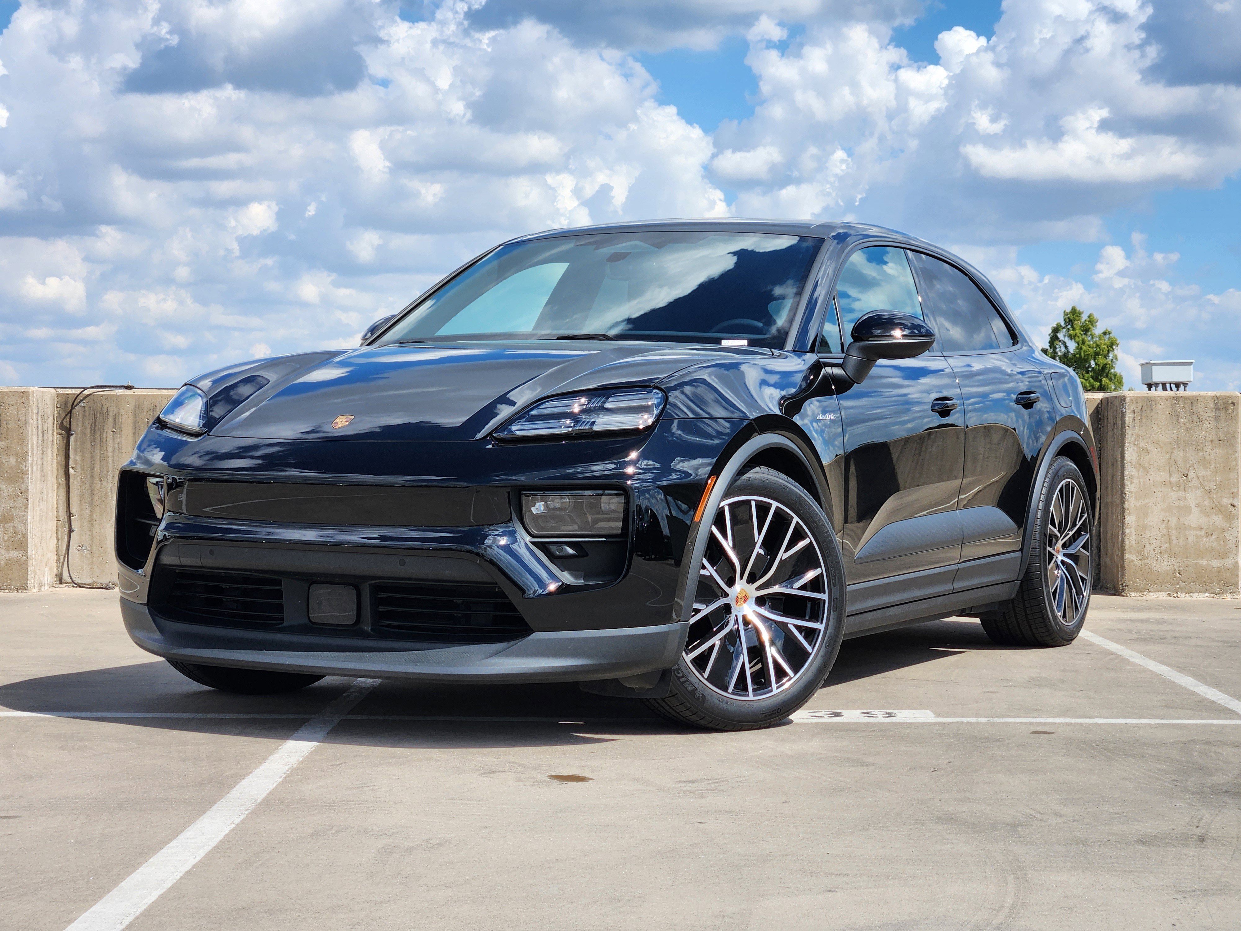 Certified 2025 Porsche Macan Electric