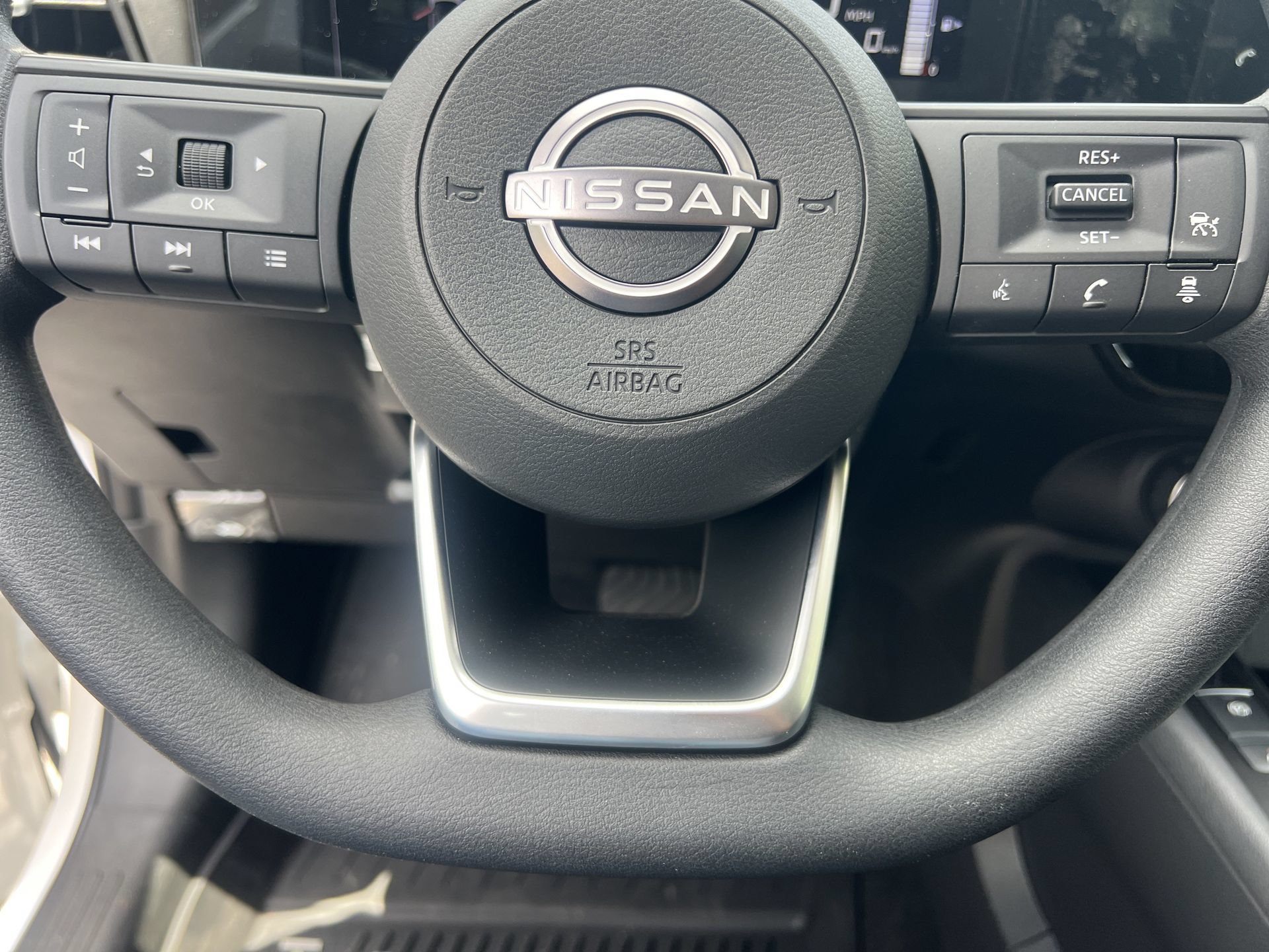 New 2026 Nissan Rogue Dark Armor FWD image 8