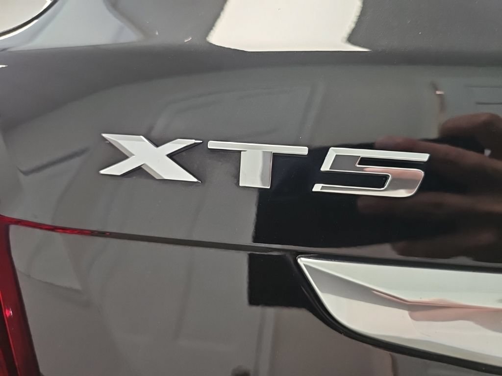 Used 2023 Cadillac XT5 Premium Luxury AWD/4WD image 26