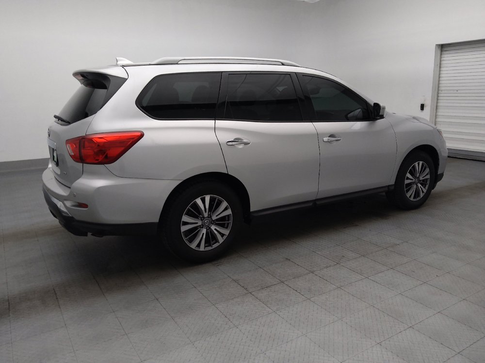 Used 2019 Nissan Pathfinder SL FWD image 10
