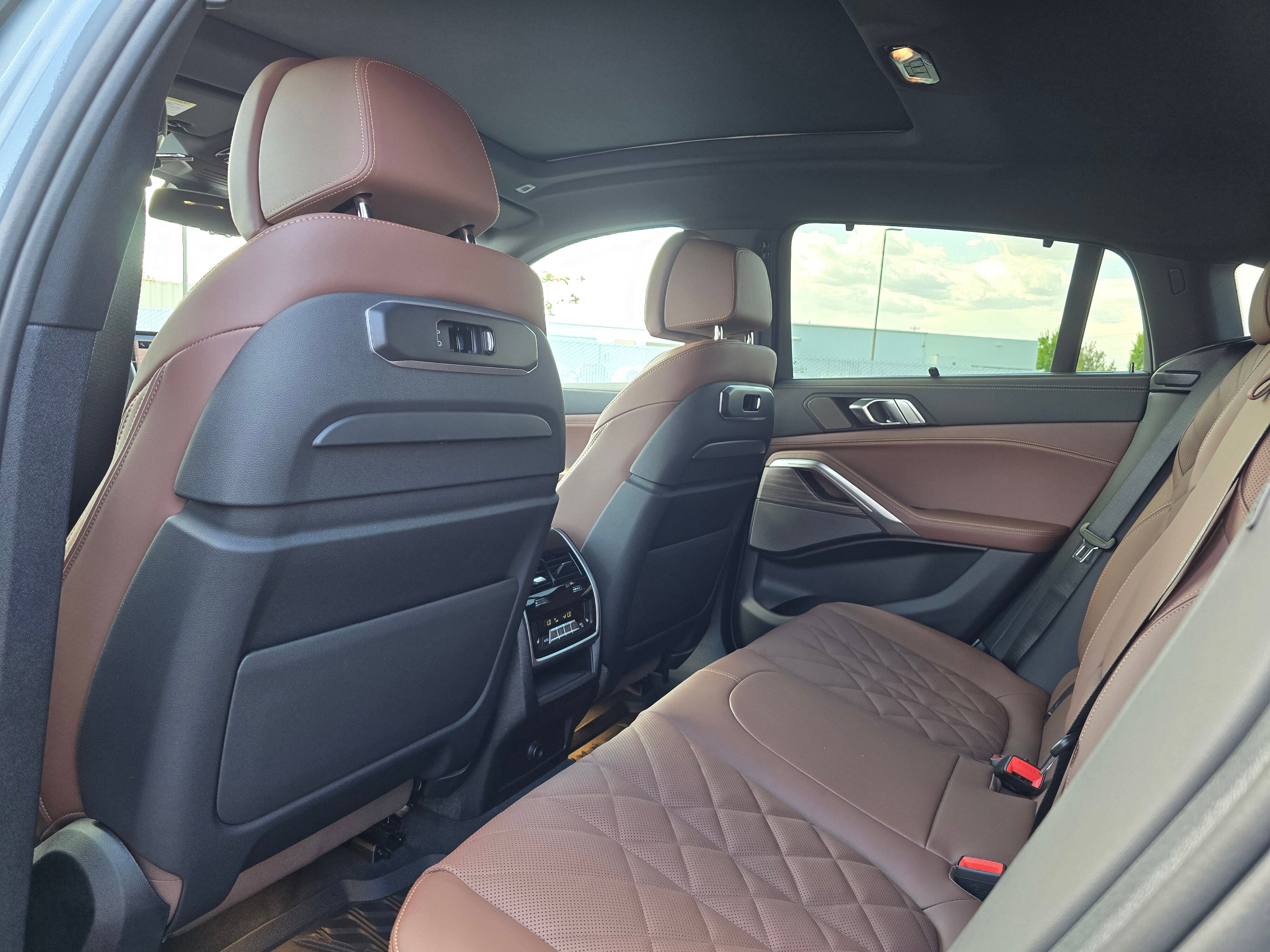 New 2026 BMW X6 xDrive40i w/ Executive Package AWD/4WD image 44