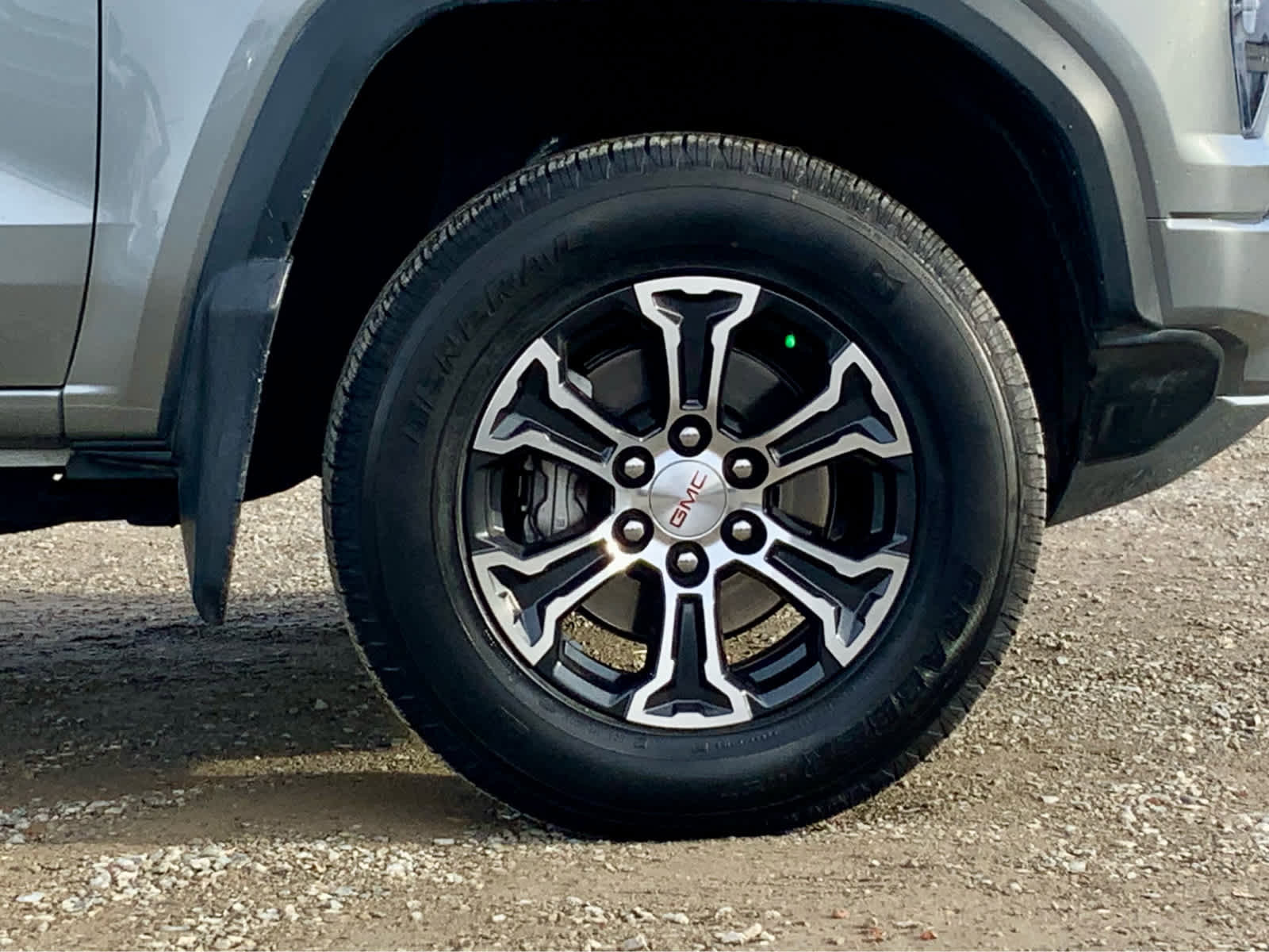 Used 2023 GMC Canyon AT4 w/ AT4 Premium Package image 19