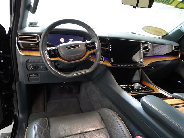 Certified 2022 Jeep Grand Wagoneer Series III AWD/4WD image 5