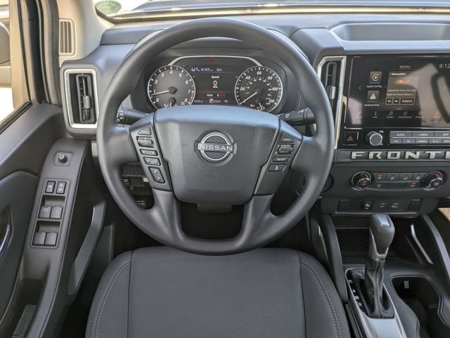 Used 2025 Nissan Frontier SV RWD image 31