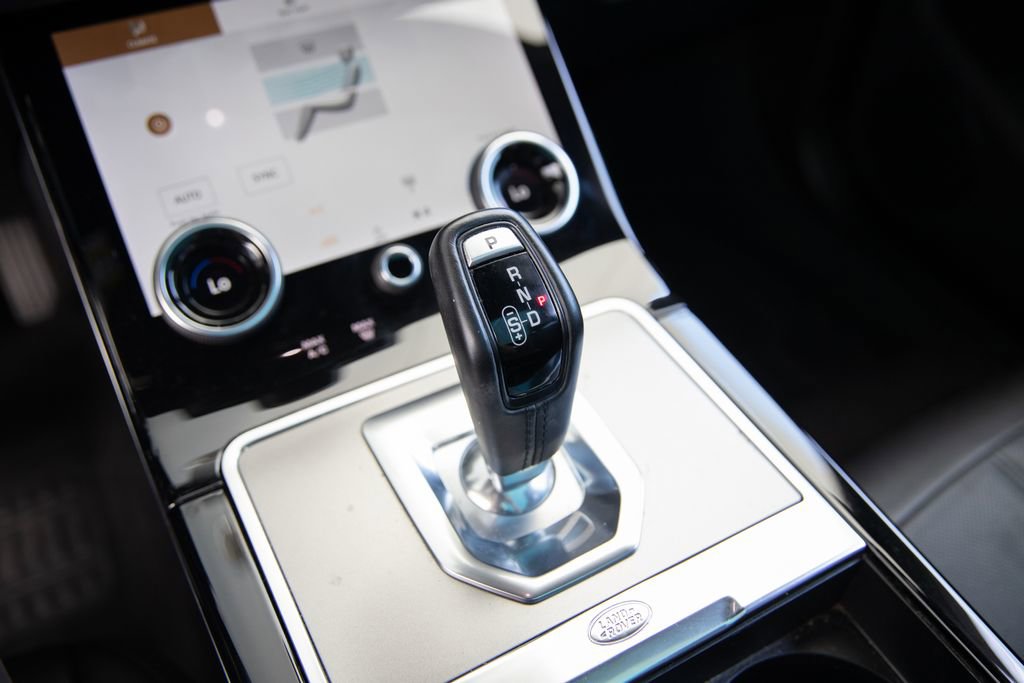 Used 2022 Land Rover Range Rover Evoque S image 13