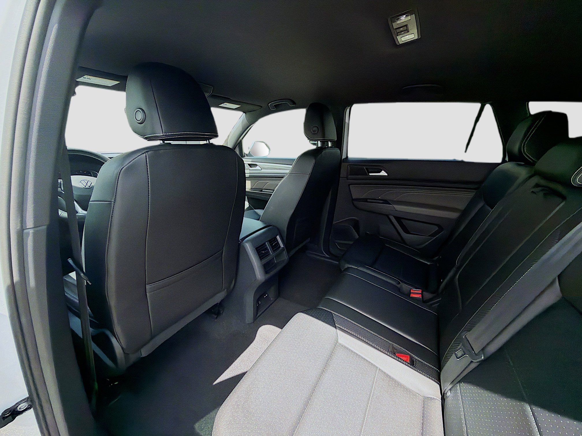 Used 2023 Volkswagen Atlas Cross Sport SE w/ Black Wheel Package image 24