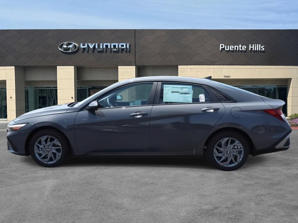 New 2026 Hyundai Elantra Sport FWD image 5