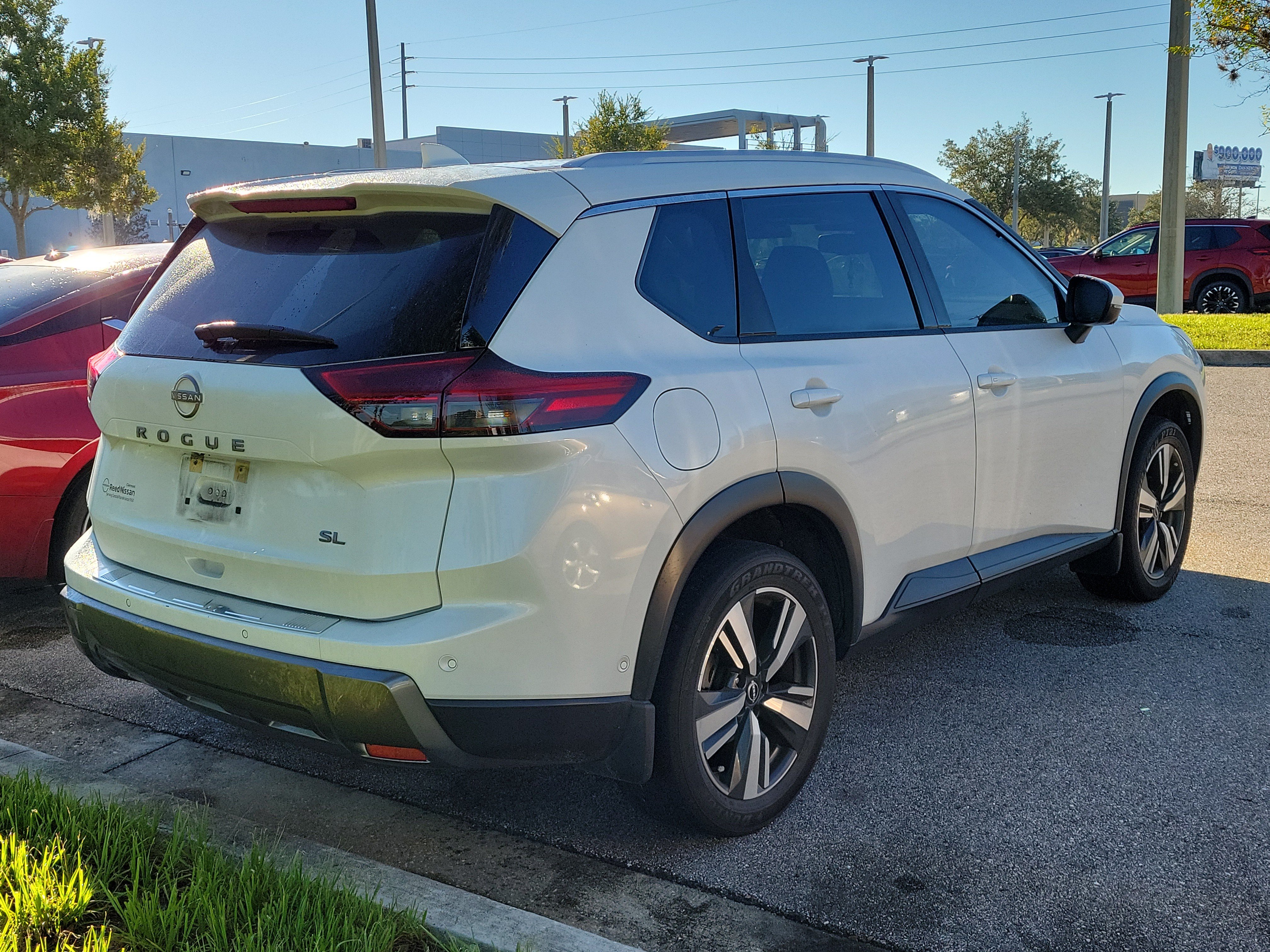 Certified 2024 Nissan Rogue SL w/ SL Premium Package FWD image 3