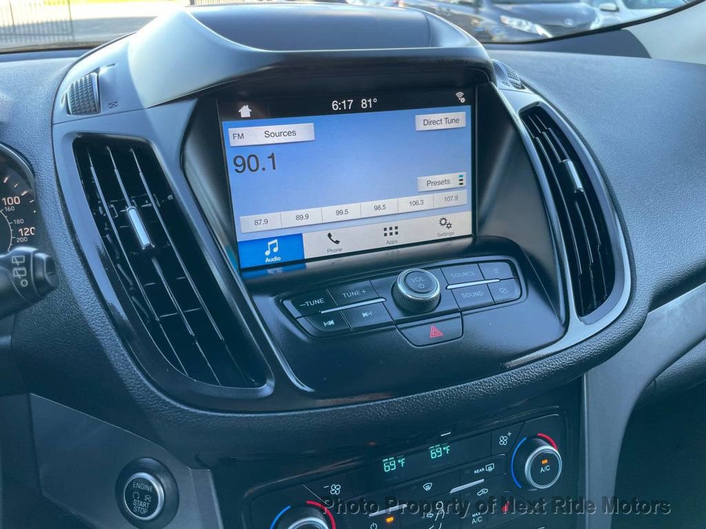 Used 2019 Ford Escape SE image 21