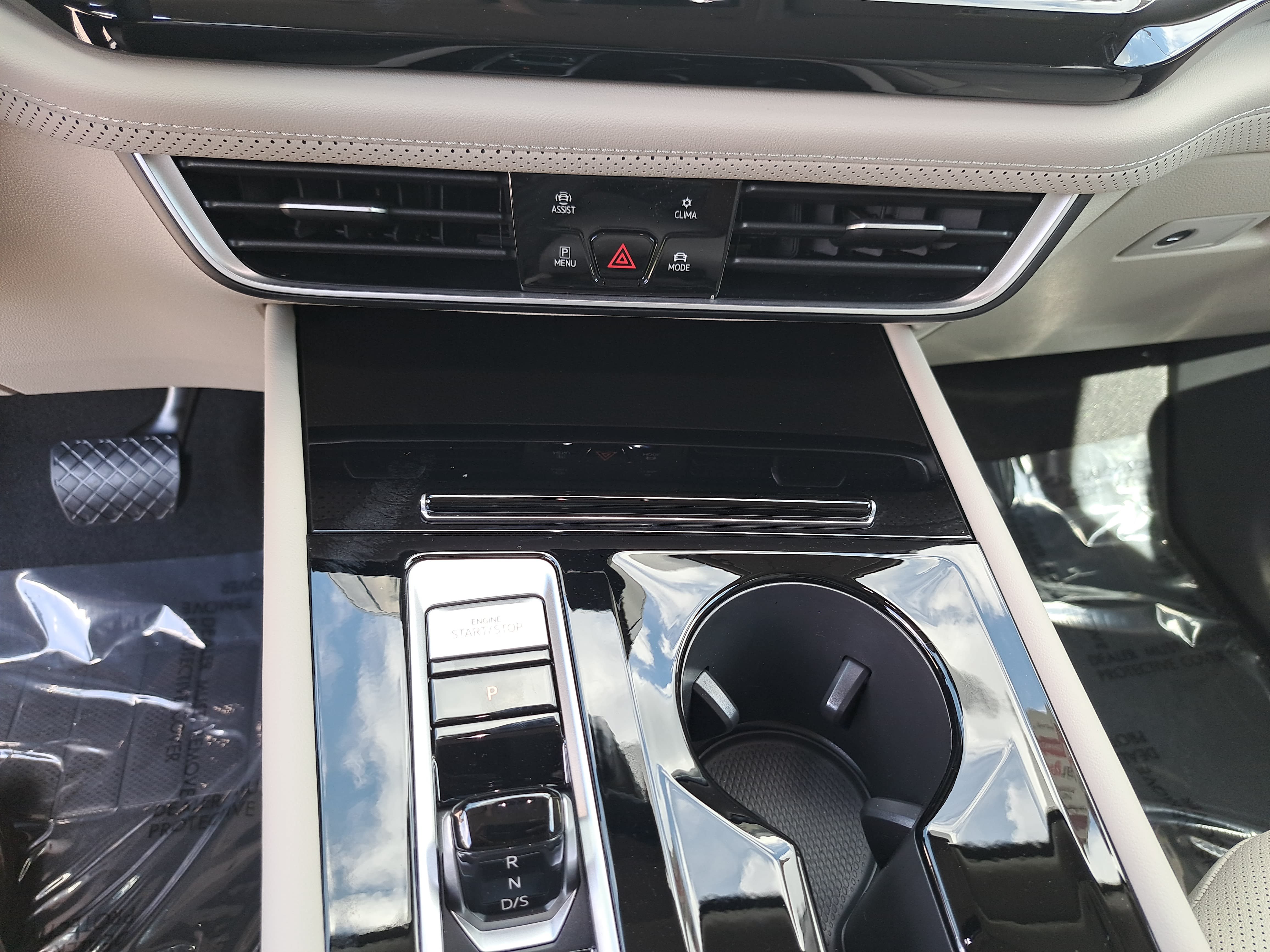 New 2026 Volkswagen Atlas SE FWD image 22