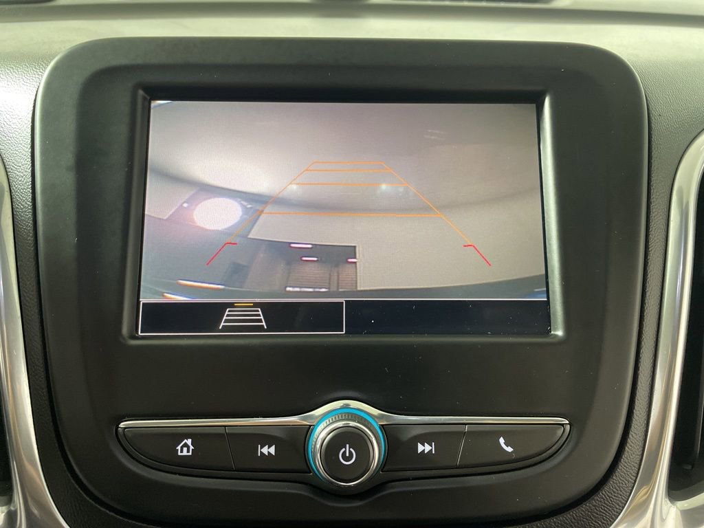 Used 2022 Chevrolet Equinox LT w/ Driver Convenience Package image 16