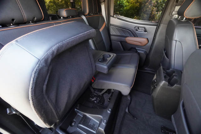 Used 2024 GMC Canyon AT4 w/ AT4 Premium Package AWD/4WD image 29
