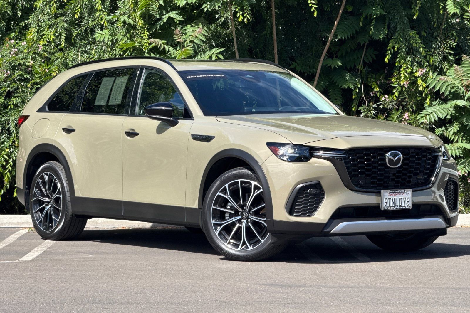 Certified 2025 MAZDA CX-70 Plug-In Hybrid w/ Premium Pkg image 2