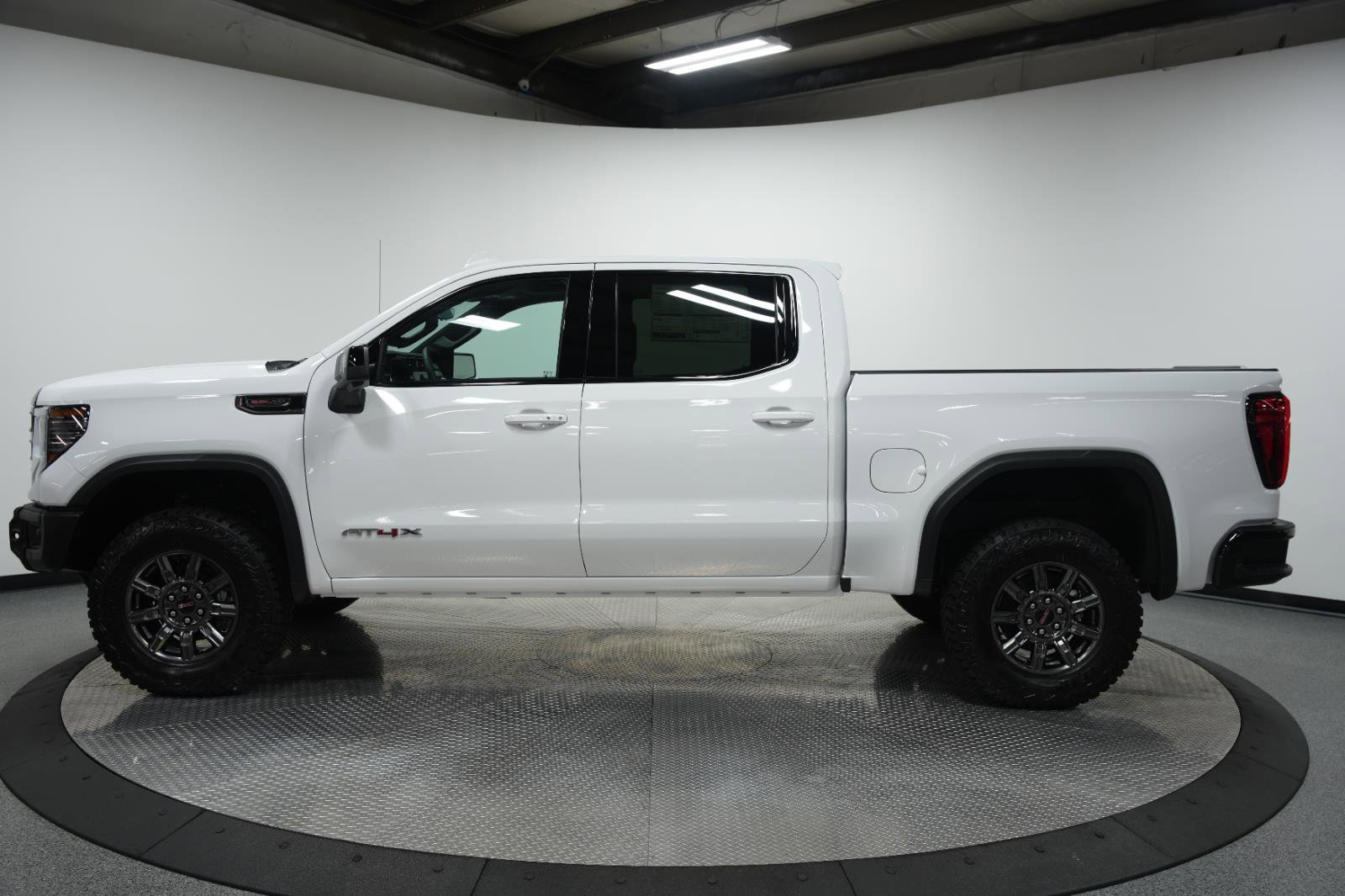 New 2026 GMC Sierra 1500 AT4X image 5