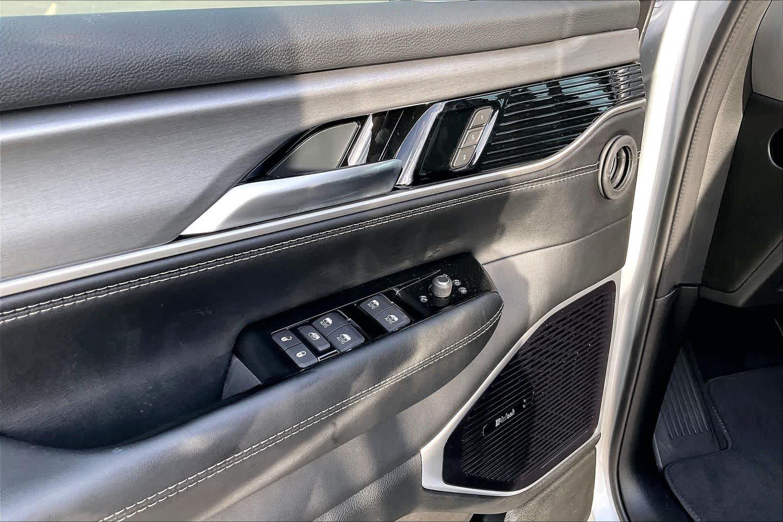 New 2026 Jeep Grand Wagoneer L Limited AWD/4WD image 17