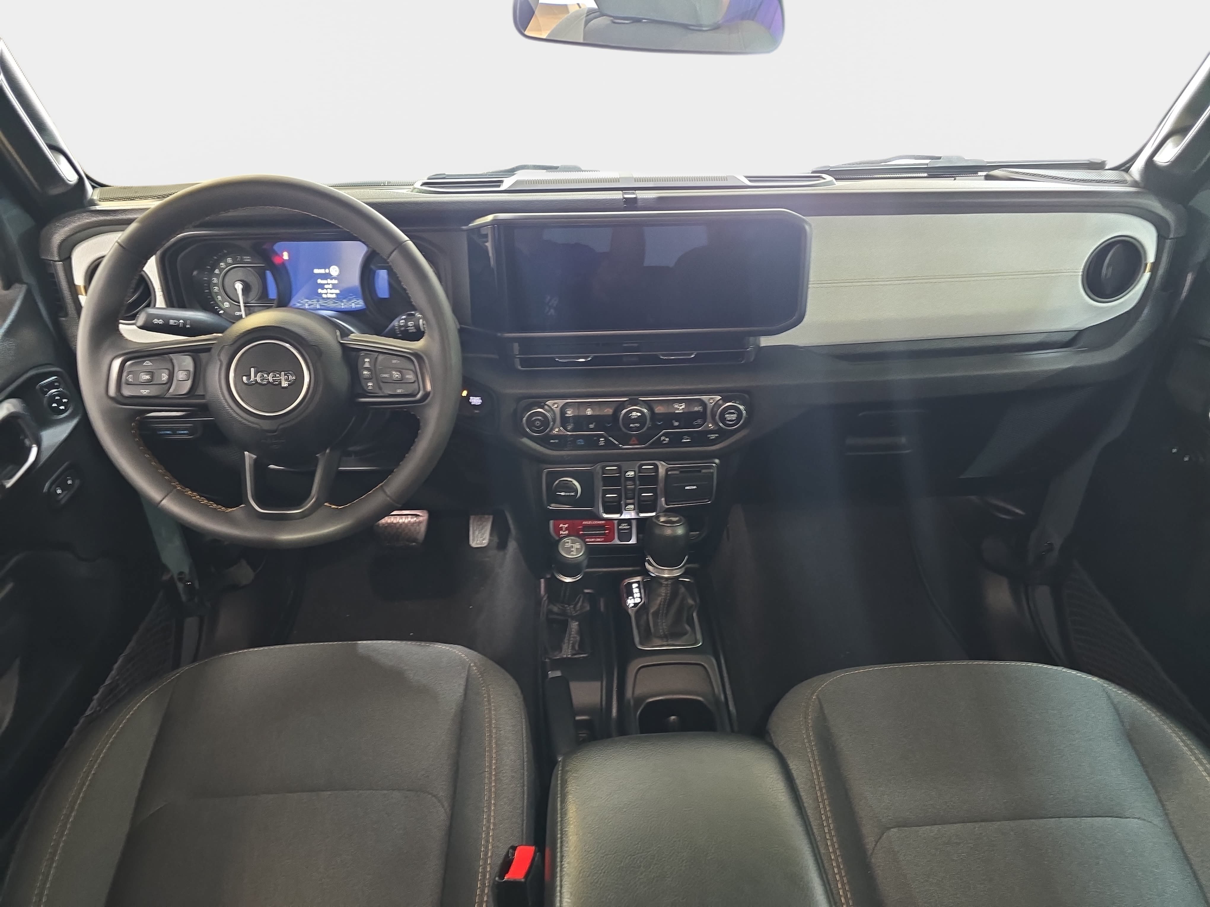 Used 2024 Jeep Wrangler Unlimited AWD/4WD image 10