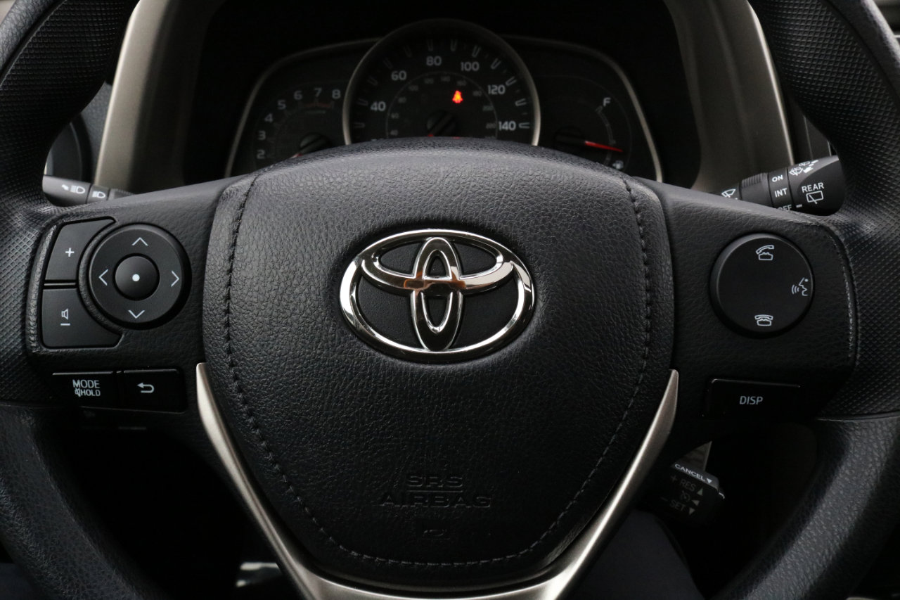 Used 2015 Toyota RAV4 XLE image 31
