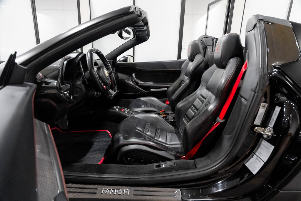 Used 2012 Ferrari 458 Spider RWD image 34