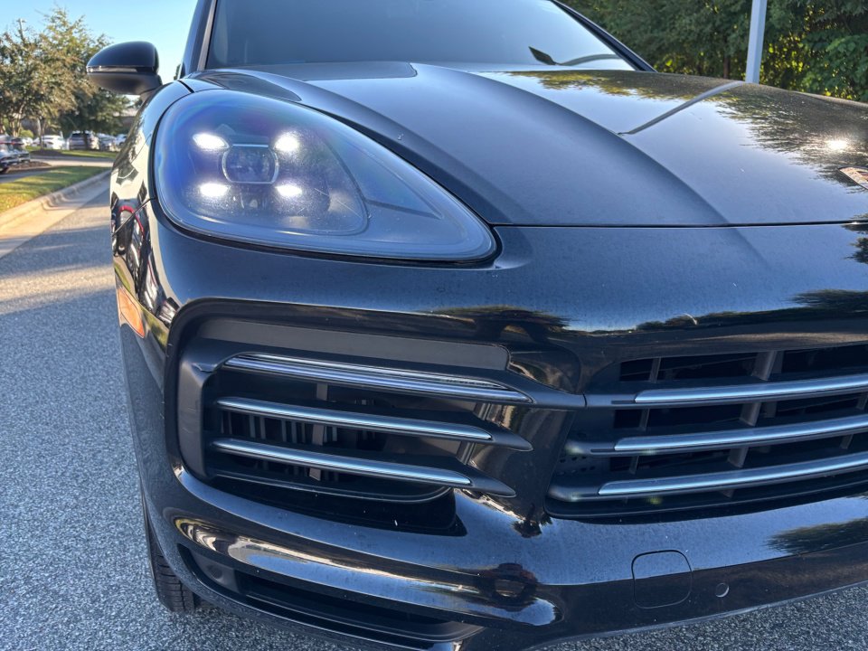 Used 2020 Porsche Cayenne image 24