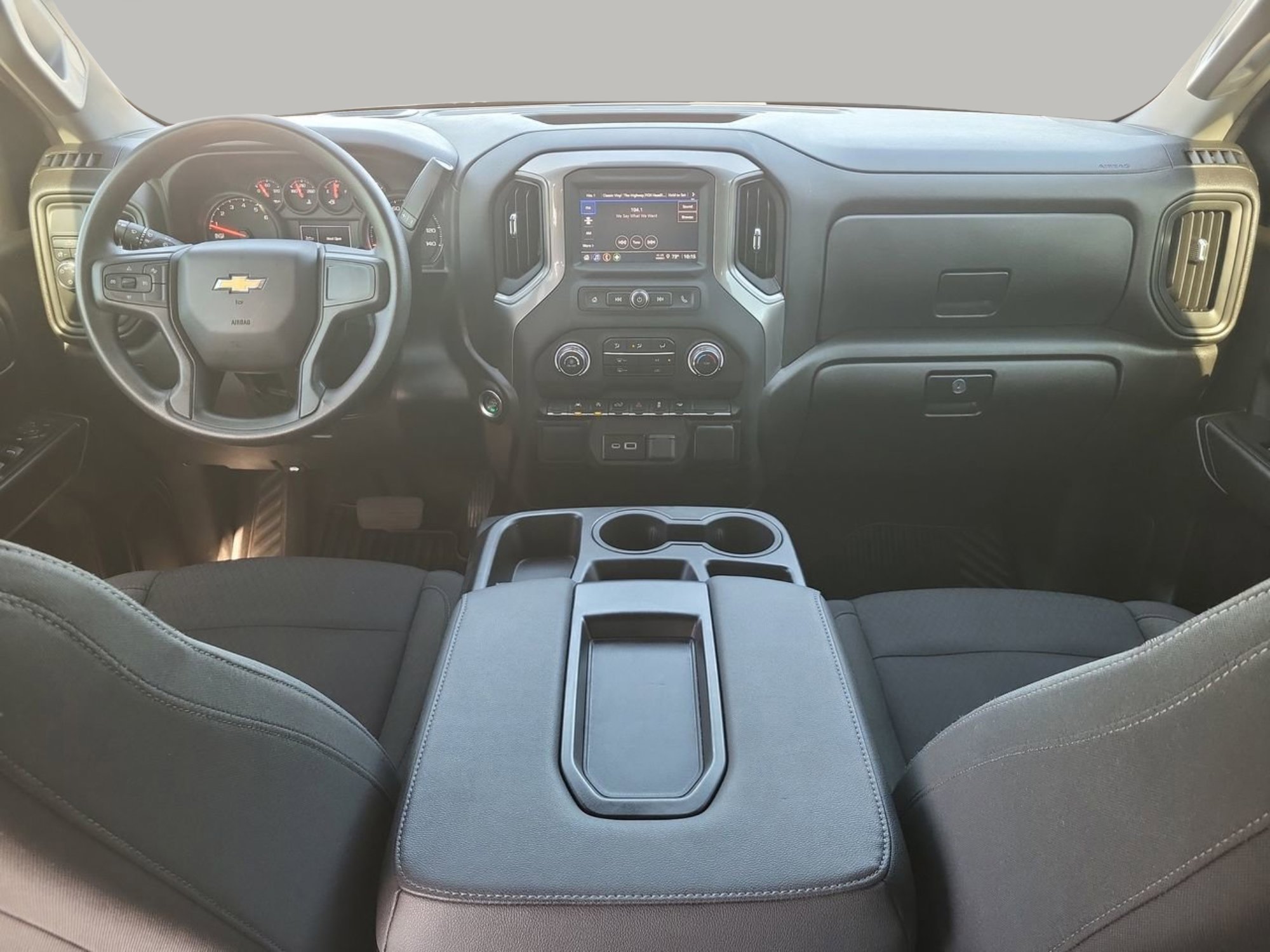 Used 2025 Chevrolet Silverado 1500 Custom image 7