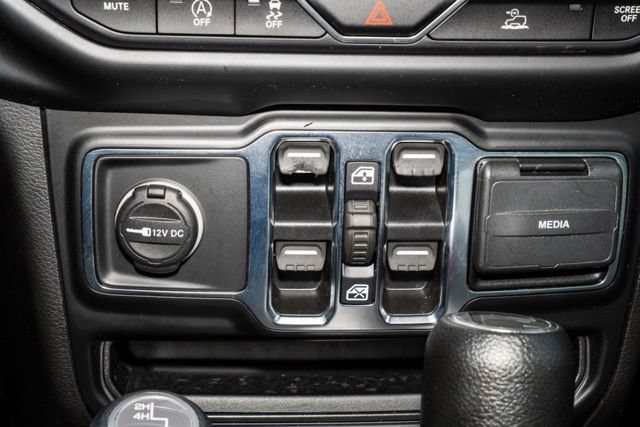 Used 2022 Jeep Wrangler Unlimited Sport w/ Sun And Sound Package AWD/4WD image 20