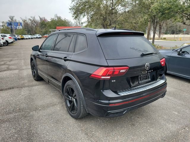 Used 2023 Volkswagen Tiguan SE R-Line image 3