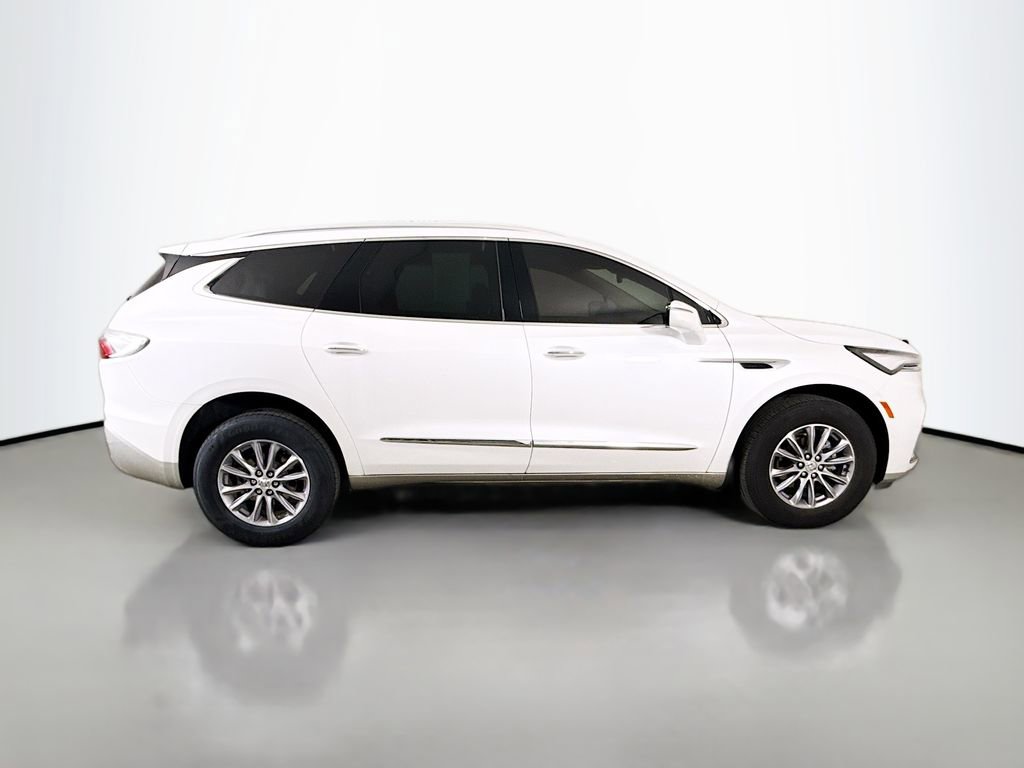 Used 2024 Buick Enclave Essence FWD image 9
