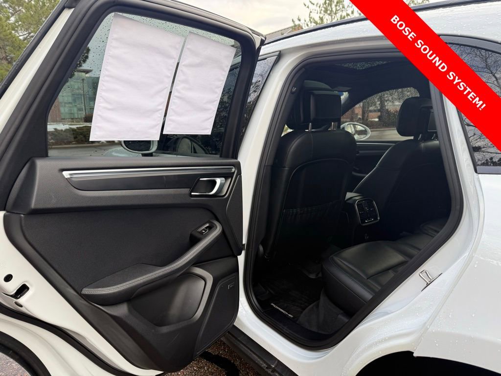 Used 2018 Porsche Macan Base image 13