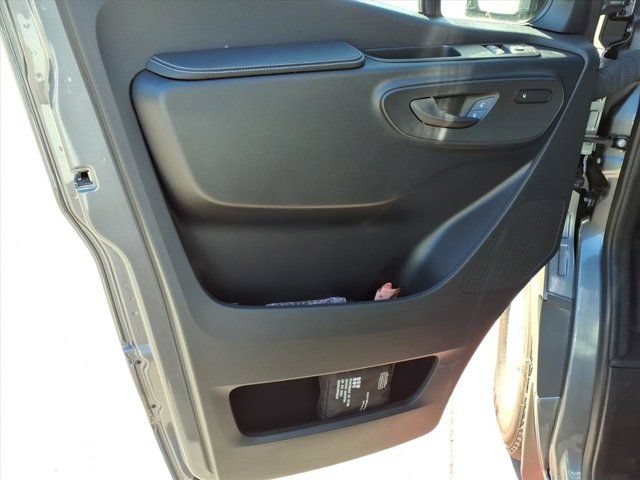 New 2025 Mercedes-Benz Sprinter 2500 image 15