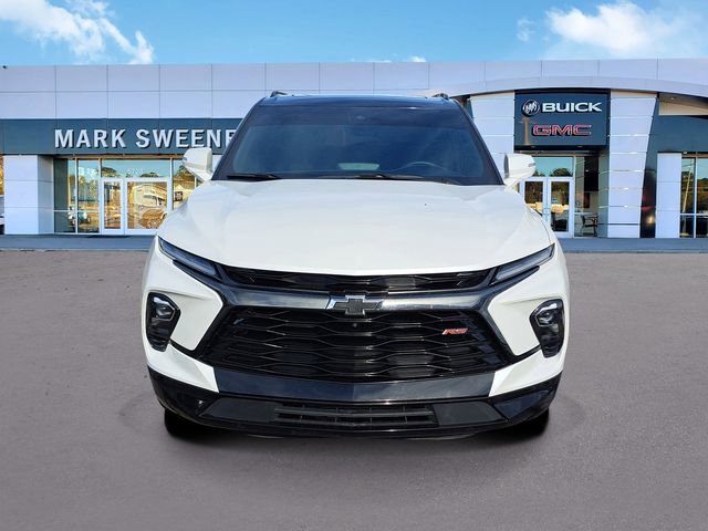 Used 2024 Chevrolet Blazer RS w/ Driver Confidence II Package image 2
