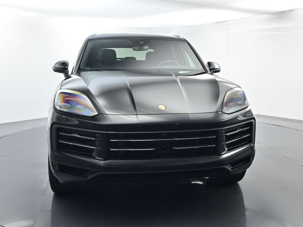 Certified 2025 Porsche Cayenne AWD/4WD image 18