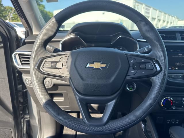 Used 2023 Chevrolet TrailBlazer LT AWD/4WD image 11