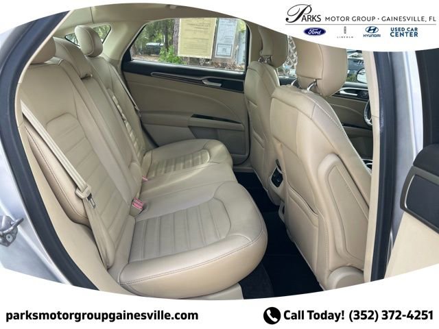 Used 2013 Ford Fusion SE FWD image 14