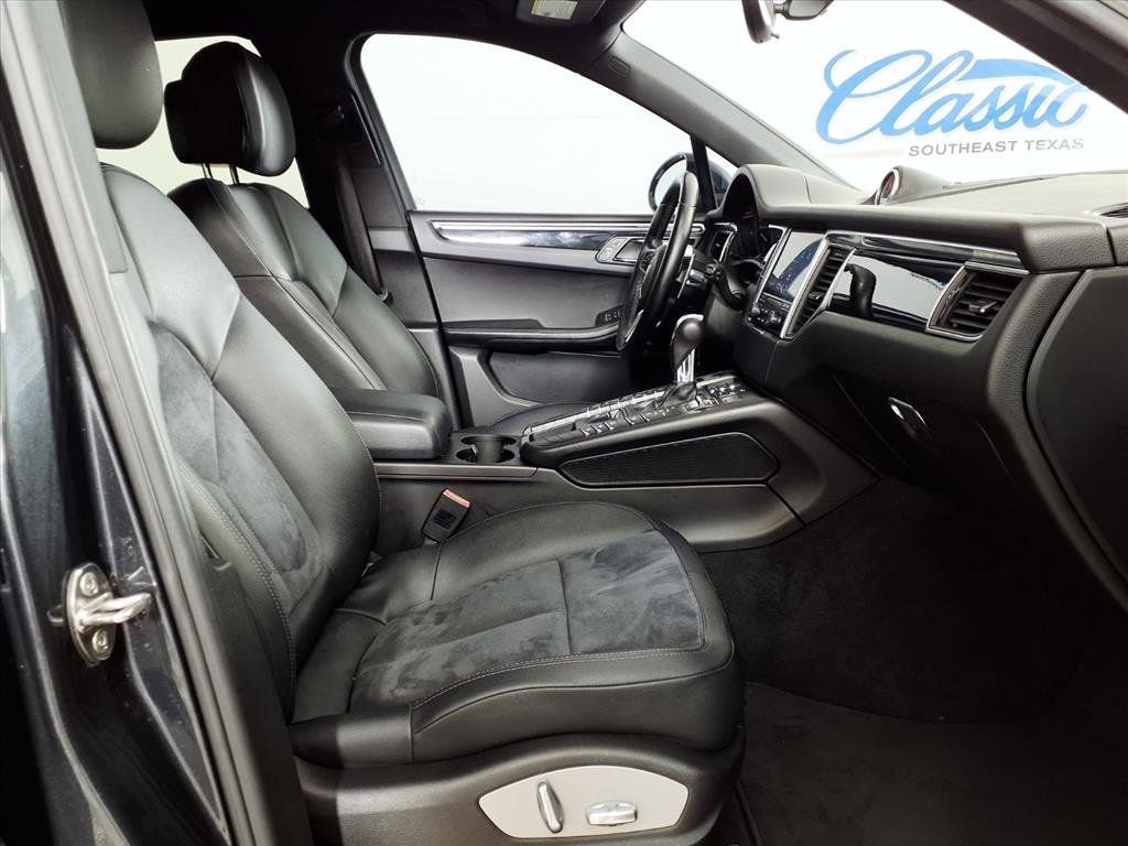 Used 2017 Porsche Macan image 12