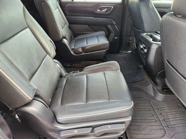 Used 2023 GMC Yukon XL SLT w/ SLT Premium Package image 33
