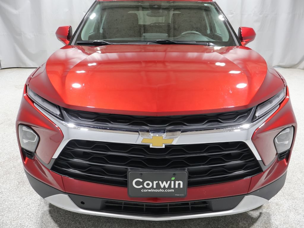 Used 2025 Chevrolet Blazer LT AWD/4WD image 8