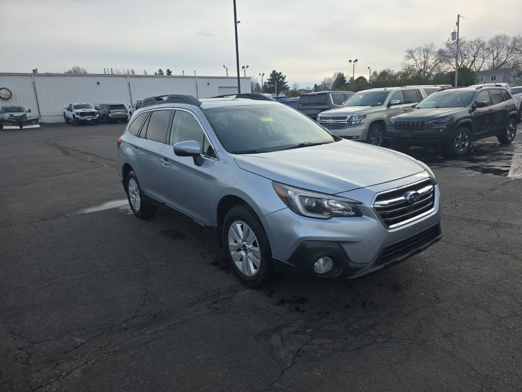 Used 2019 Subaru Outback 2.5i Premium w/ Popular Package #2 image 4
