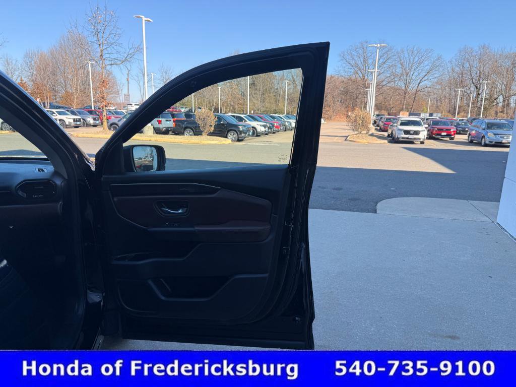 Certified 2025 Honda Pilot Elite image 51