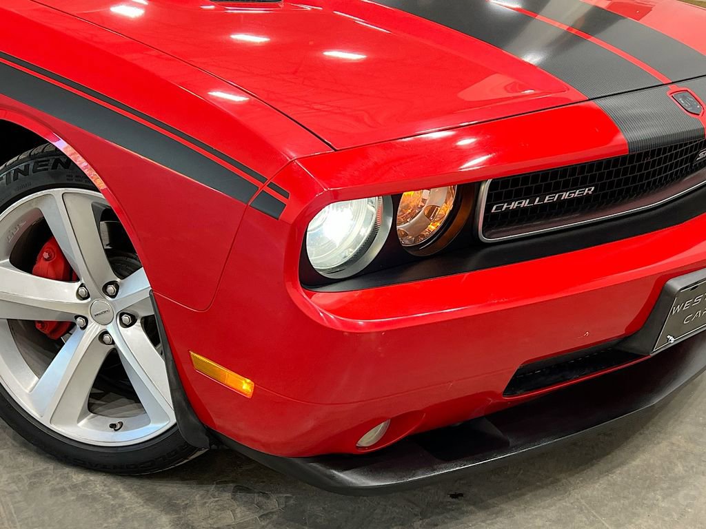Used 2009 Dodge Challenger SRT8 image 40