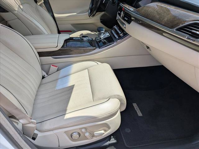 Used 2019 Genesis G90 5.0 Ultimate RWD image 22