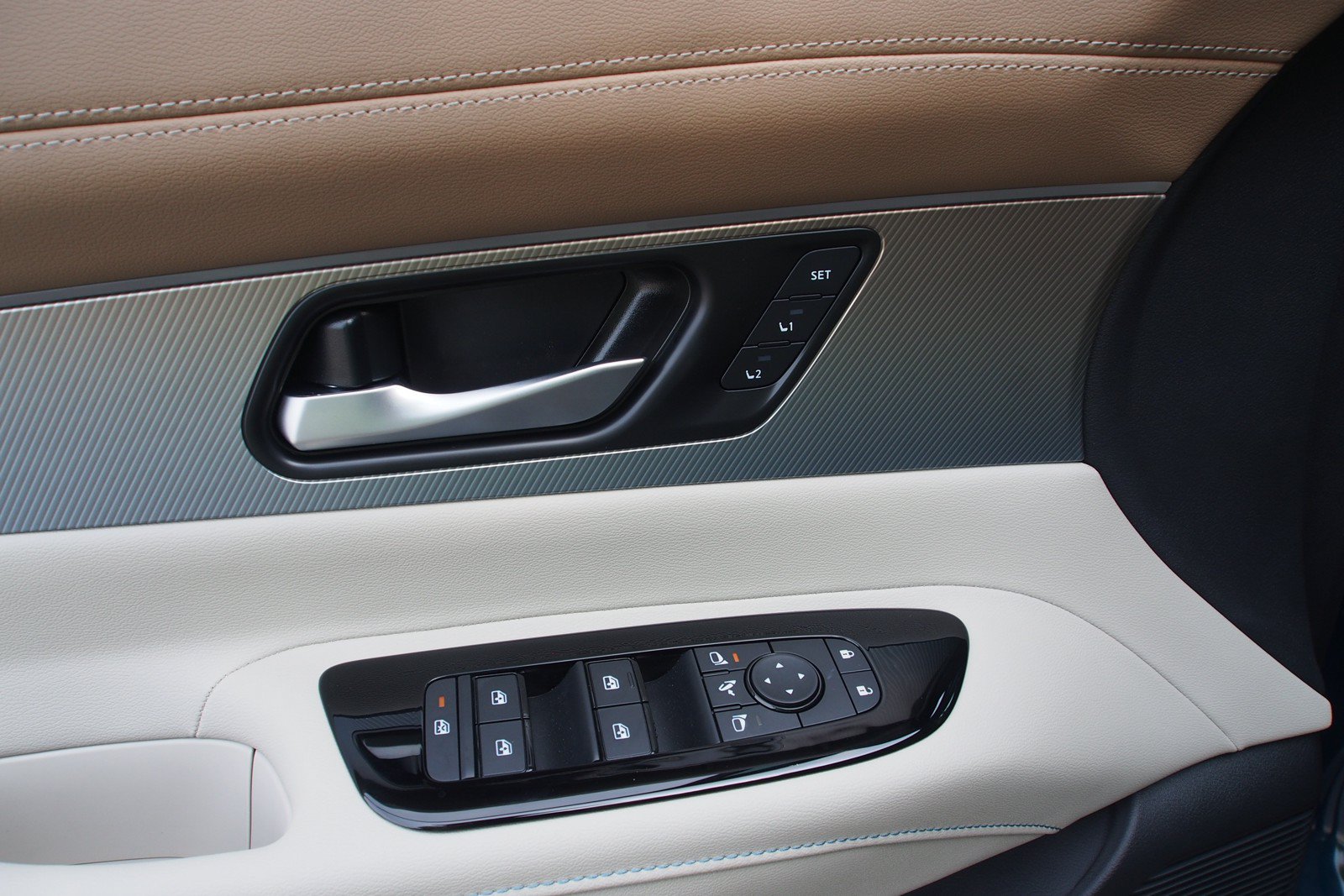New 2026 Nissan Murano Platinum w/ Cargo Package AWD/4WD image 17