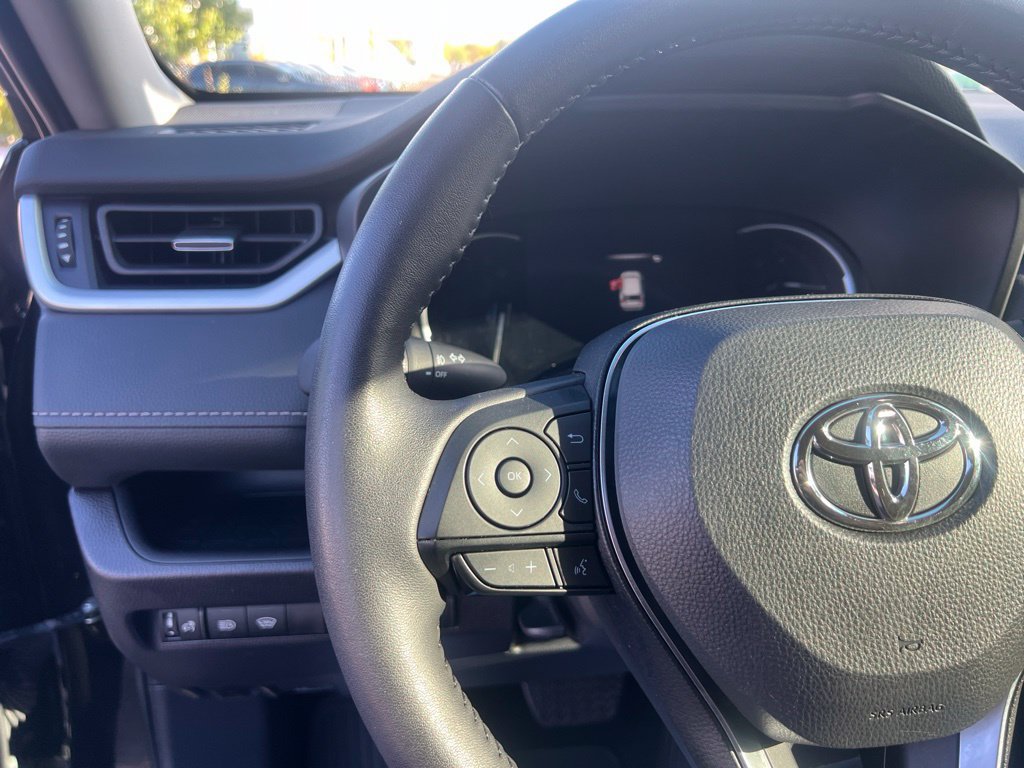 Used 2025 Toyota RAV4 XLE Premium w/ Weather Package AWD/4WD image 27