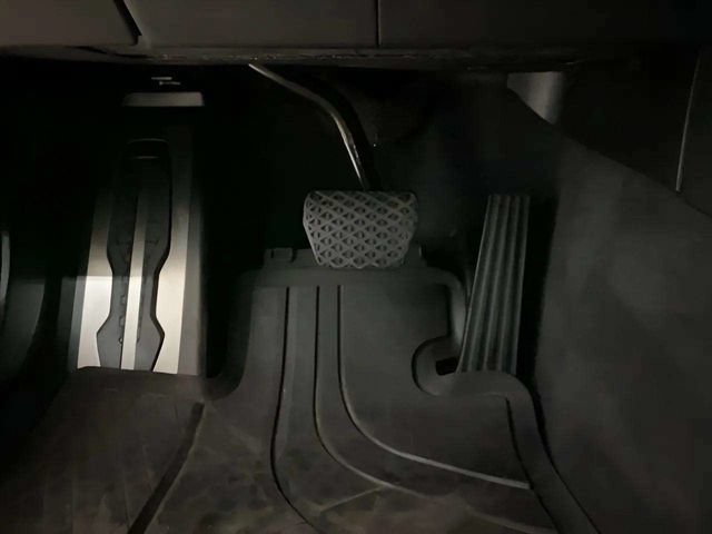 Used 2017 BMW 740i RWD image 35