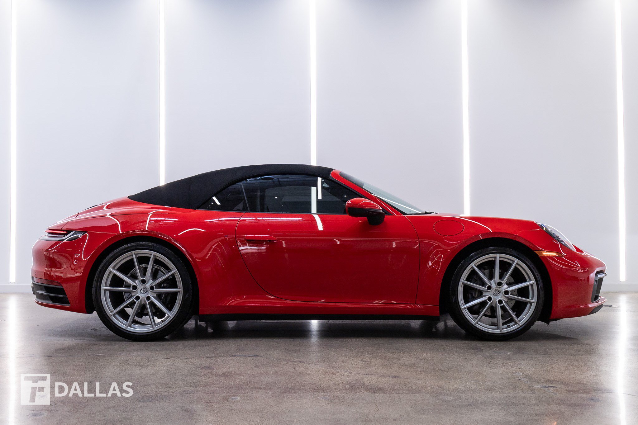 Used 2022 Porsche 911 Carrera RWD image 13
